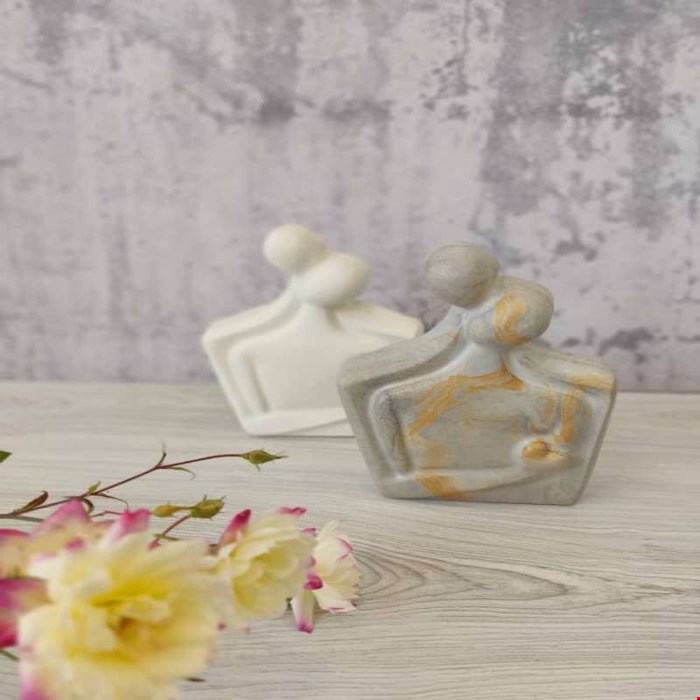 تندیس همدم بزرگ