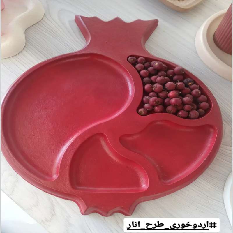 قرمز