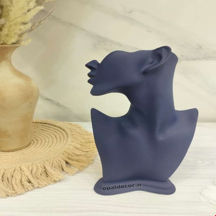 تندیس نیمرخ