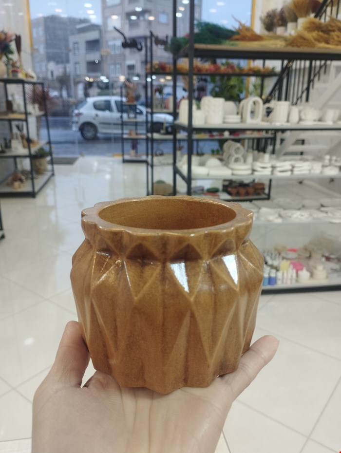 گلدان چندضلعی